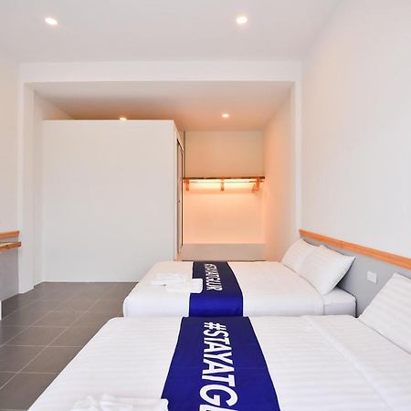 Glur Phuket Patong Beach Екстер'єр фото