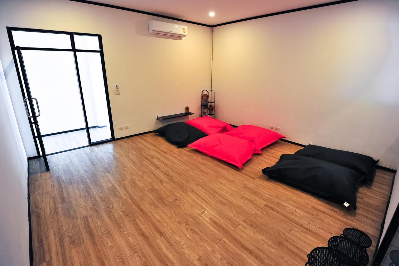 Glur Phuket Patong Beach Екстер'єр фото