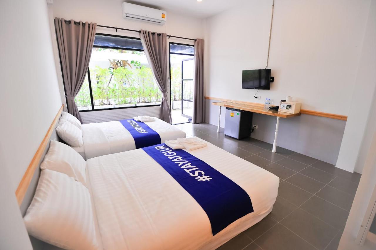 Glur Phuket Patong Beach Екстер'єр фото