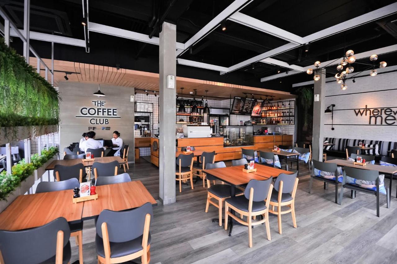 Glur Phuket Patong Beach Екстер'єр фото